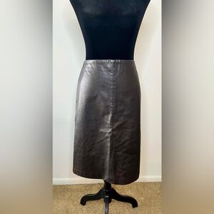 Ann Taylor chocolate brown snakeskin print leather skirt fully lined zip back 6